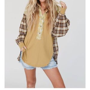 Mixed print top women’s small